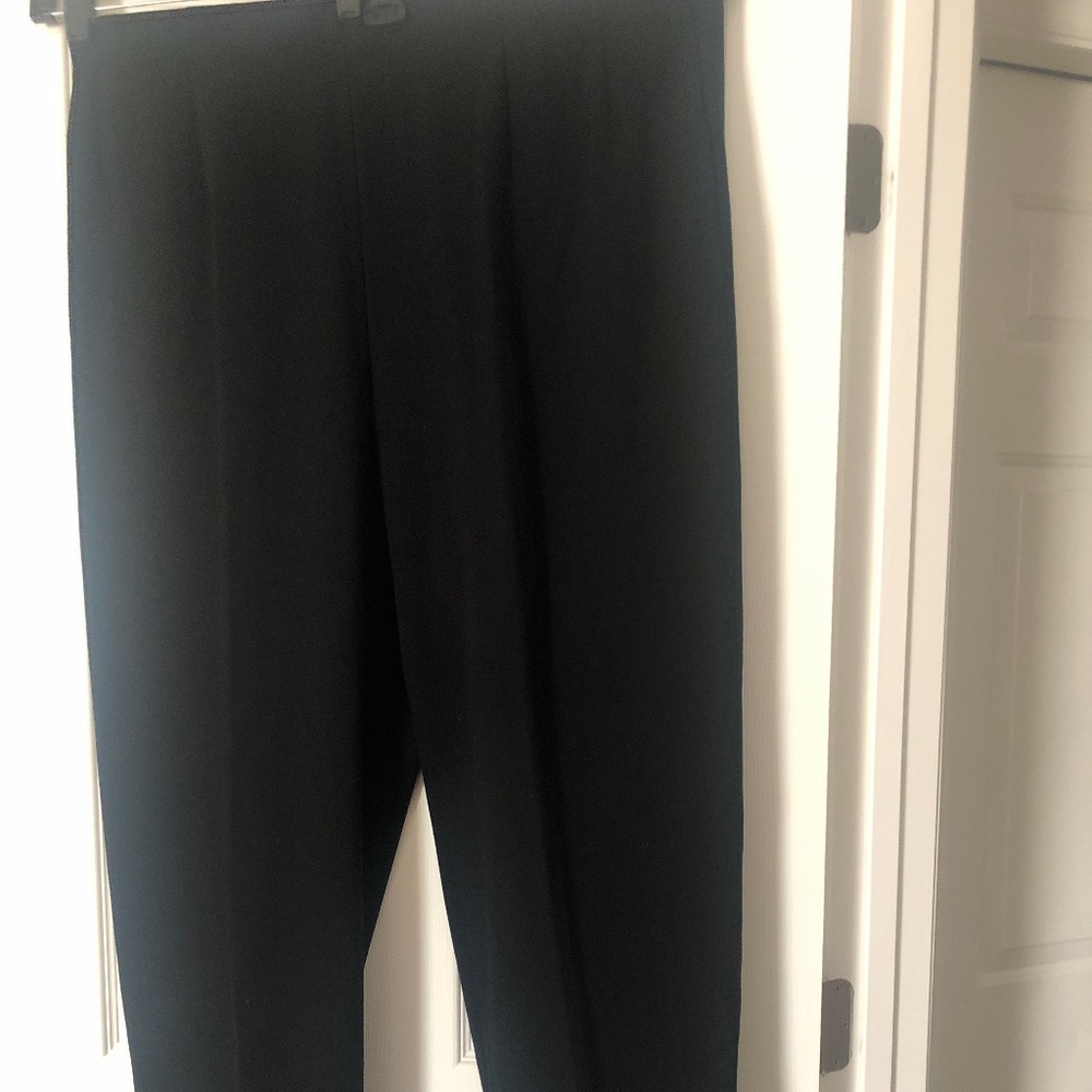 Women’s Black Avenue Stretch Pants